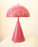 Parlak Fuşya Konik Gövdeli Mantar Masa Lambası